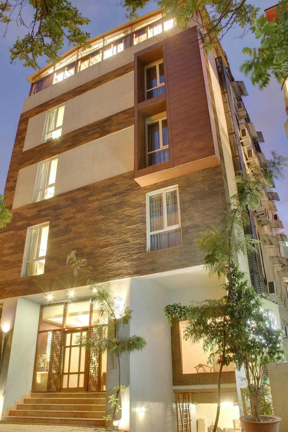 Justa Mg Road Hotel Bangalore Exterior photo